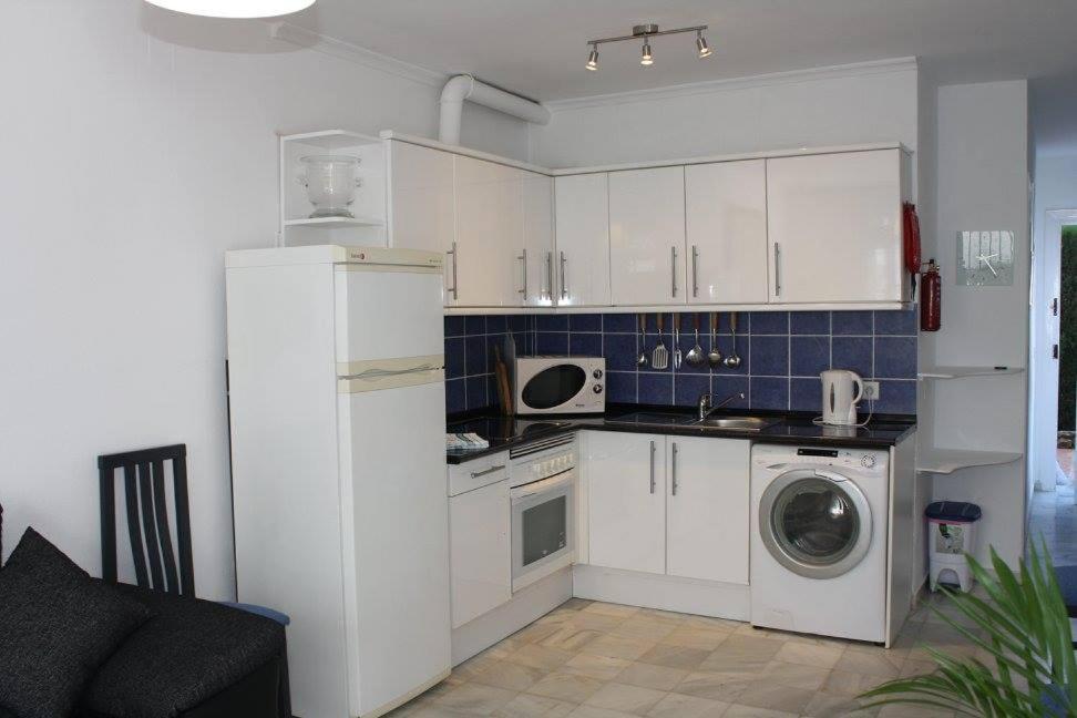 Apartament Casa Lesley Anne Nerja Zewnętrze zdjęcie